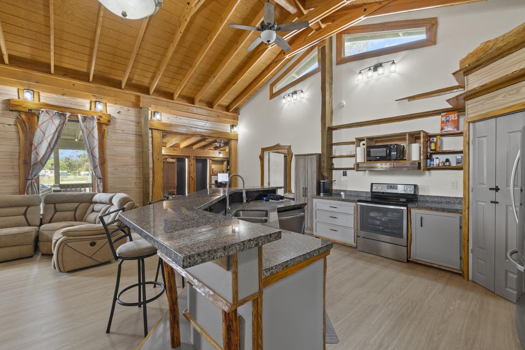 For Sale: $1,888,000 (3 beds, 2 baths, 1783 Square Feet)