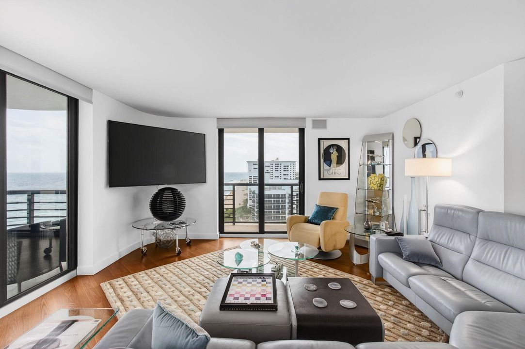 出租: $12,000 (2 贝兹, 2 浴室, 1670 平方英尺)