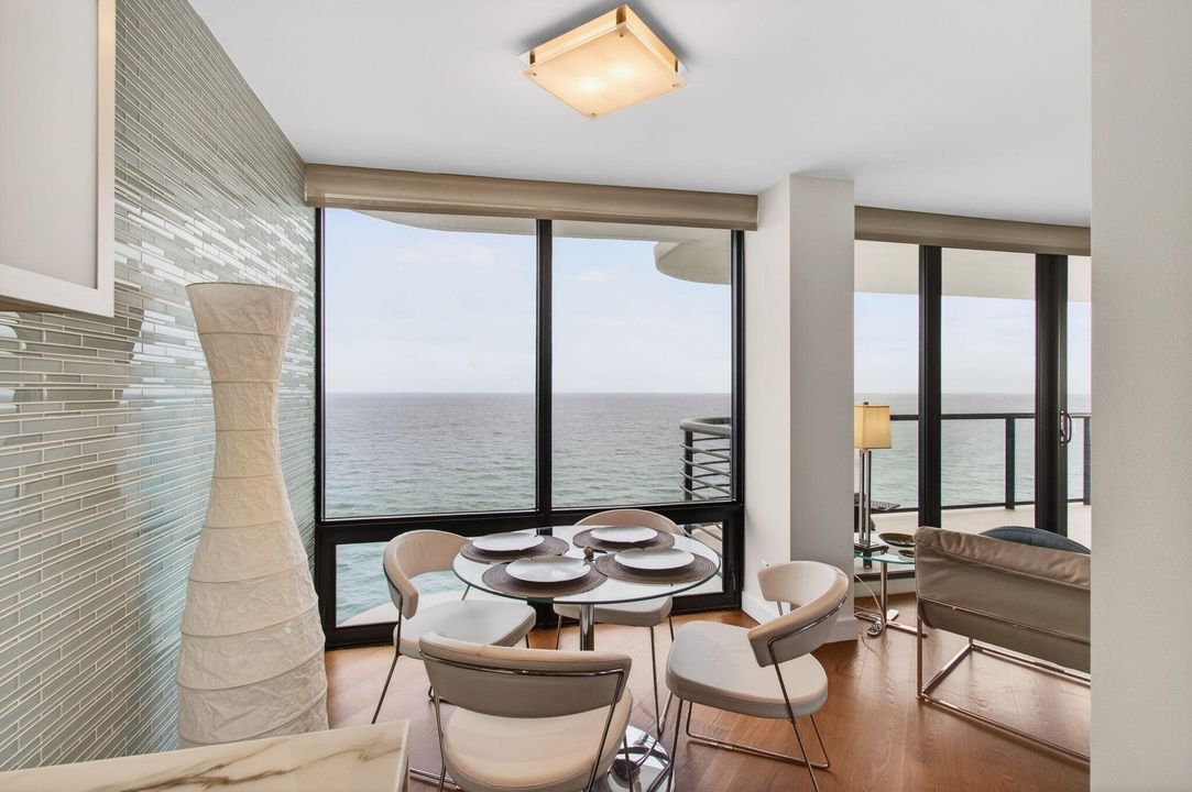 出租: $12,000 (2 贝兹, 2 浴室, 1670 平方英尺)