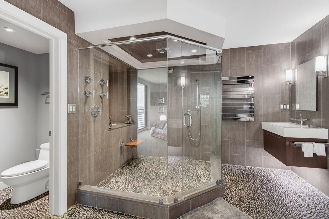 出租: $12,000 (2 贝兹, 2 浴室, 1670 平方英尺)