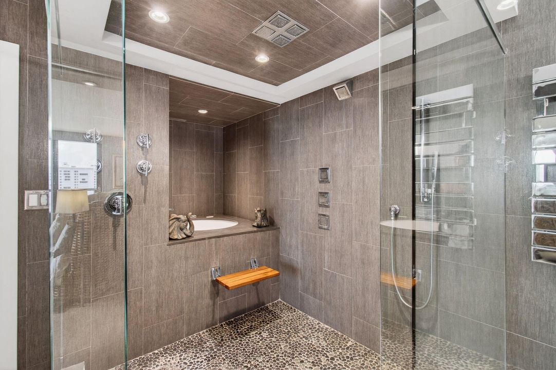 出租: $12,000 (2 贝兹, 2 浴室, 1670 平方英尺)