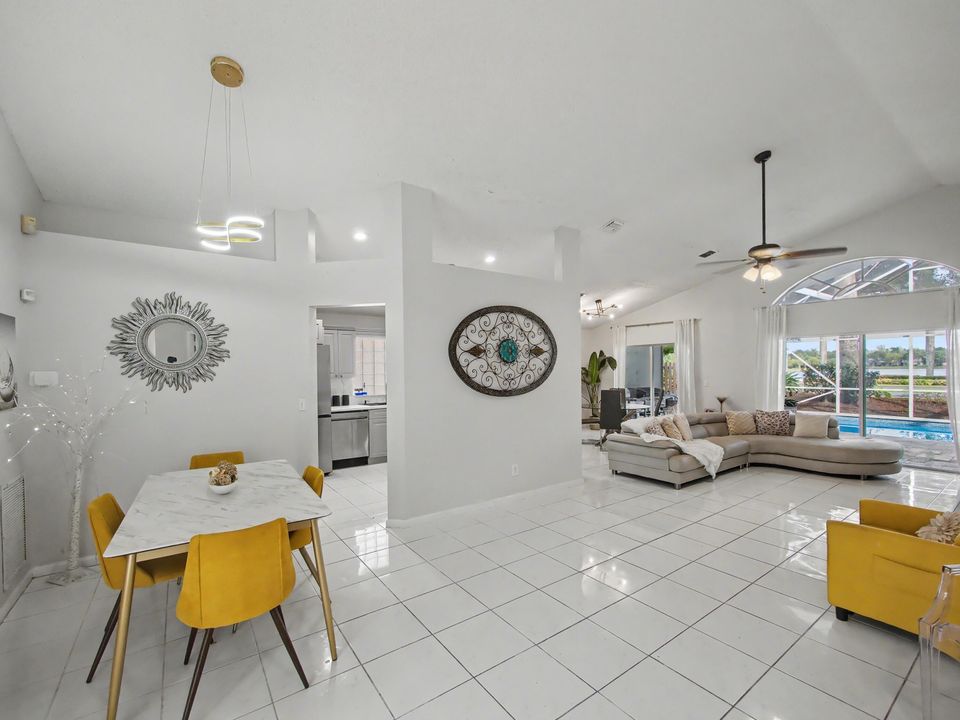 待售: $564,900 (3 贝兹, 2 浴室, 1652 平方英尺)