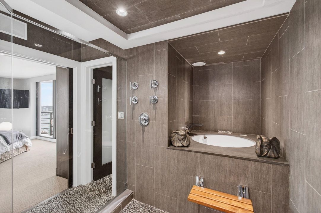 出租: $12,000 (2 贝兹, 2 浴室, 1670 平方英尺)