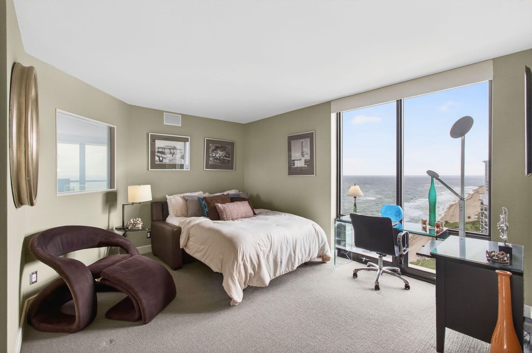 出租: $12,000 (2 贝兹, 2 浴室, 1670 平方英尺)