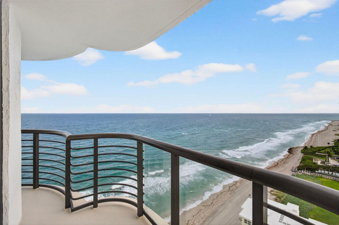 出租: $12,000 (2 贝兹, 2 浴室, 1670 平方英尺)