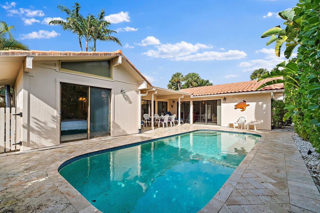 En Venta: $1,500,000 (3 camas, 3 baños, 1700 Pies cuadrados)