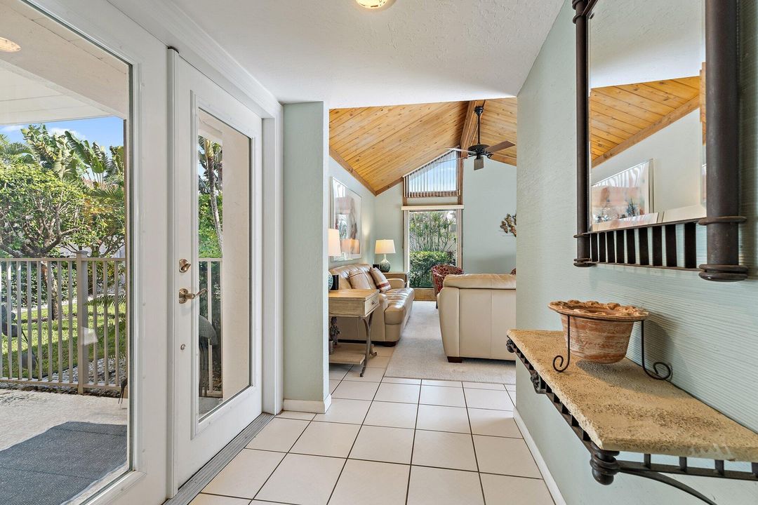 En Venta: $1,500,000 (3 camas, 3 baños, 1700 Pies cuadrados)