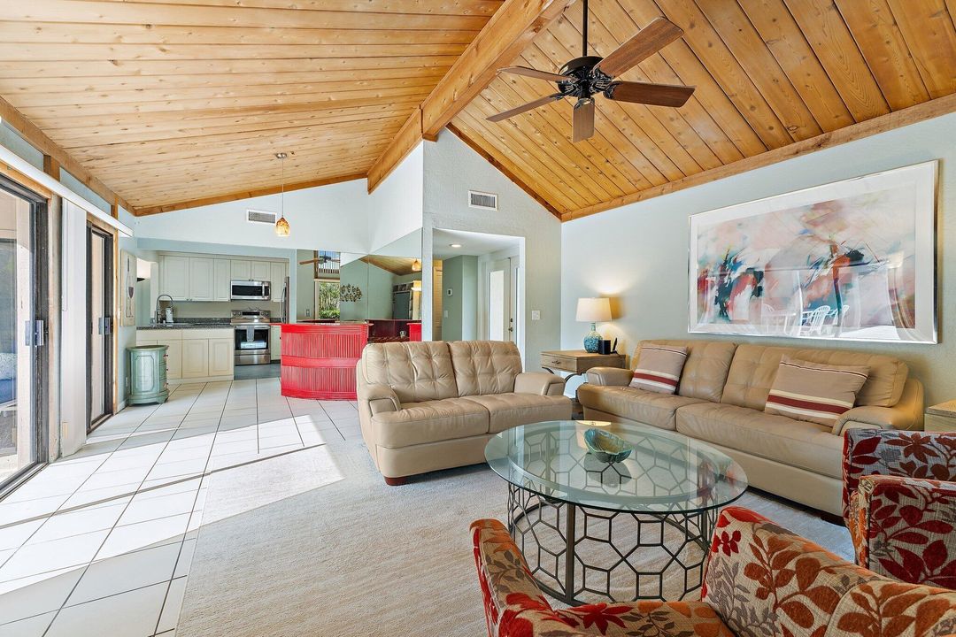 En Venta: $1,500,000 (3 camas, 3 baños, 1700 Pies cuadrados)