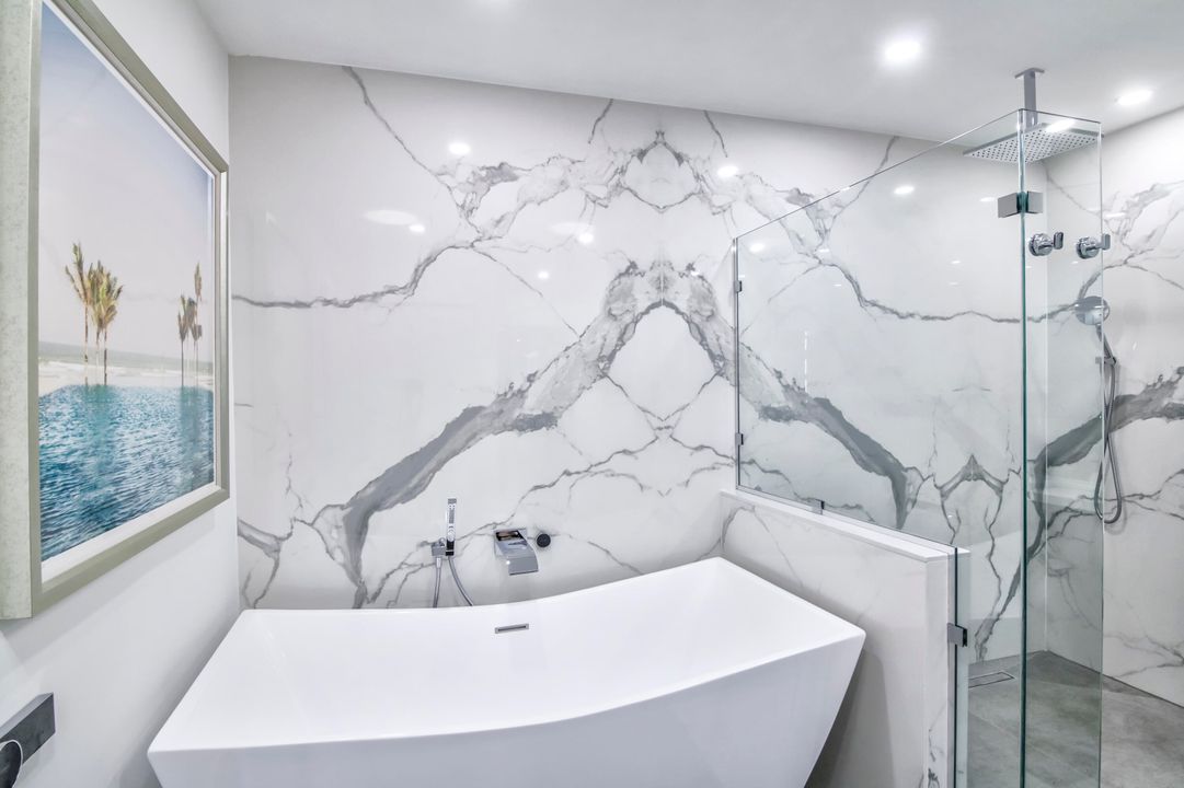 For Sale: $1,895,000 (3 beds, 3 baths, 2323 Square Feet)