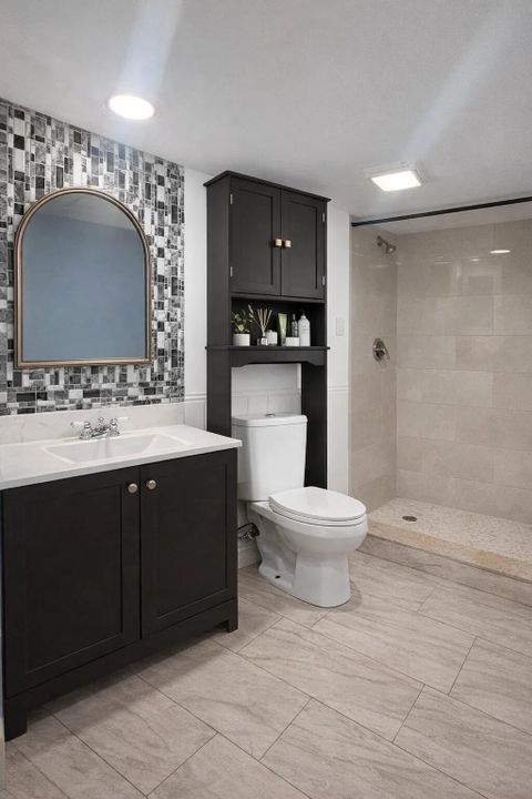 Active With Contract: $2,250 (2 beds, 2 baths, 1328 Square Feet)