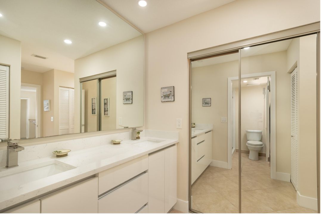 待售: $349,900 (2 贝兹, 2 浴室, 1651 平方英尺)