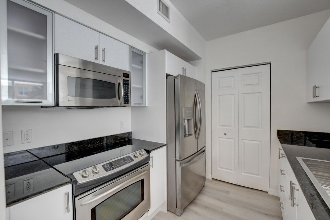 En Renta: $5,750 (2 camas, 2 baños, 1130 Pies cuadrados)