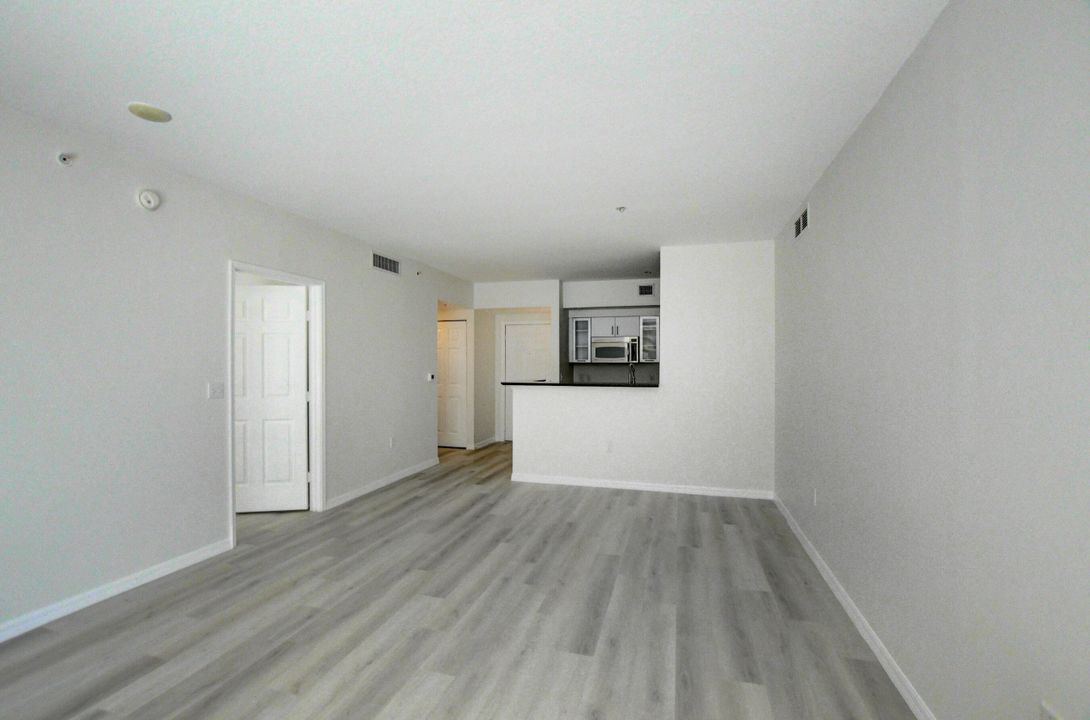 En Renta: $5,750 (2 camas, 2 baños, 1130 Pies cuadrados)