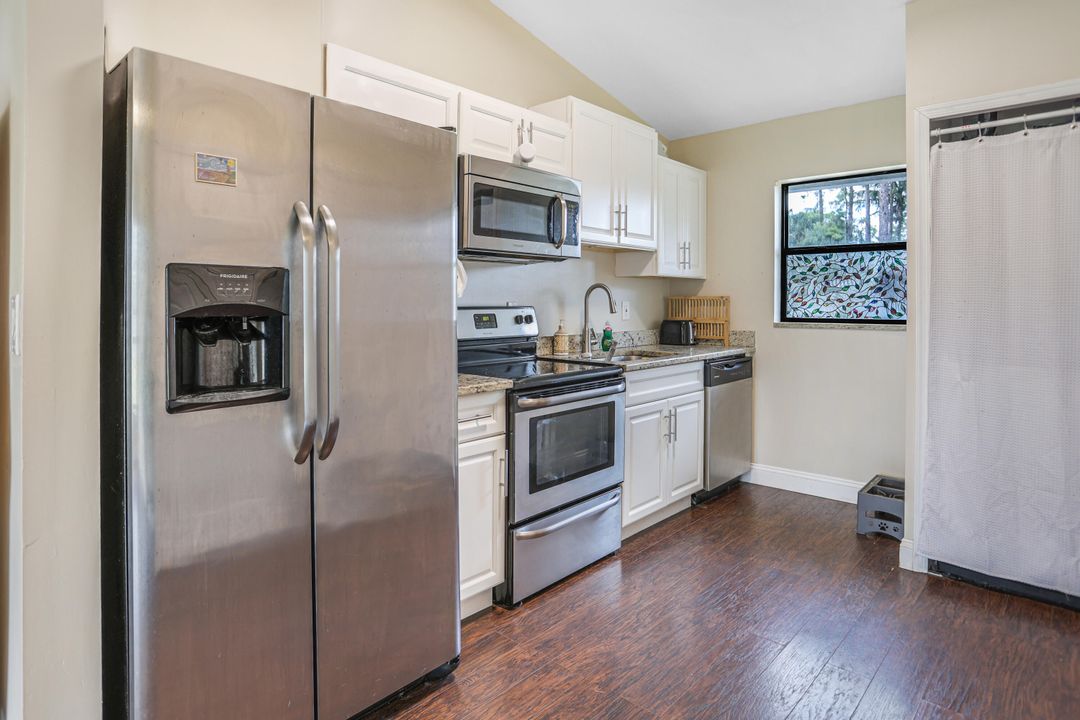 待售: $475,000 (3 贝兹, 2 浴室, 1038 平方英尺)