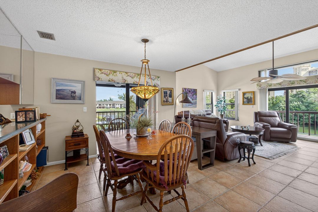 待售: $695,000 (2 贝兹, 2 浴室, 1530 平方英尺)