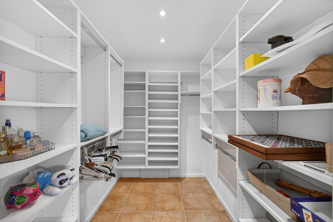 待售: $695,000 (2 贝兹, 2 浴室, 1530 平方英尺)