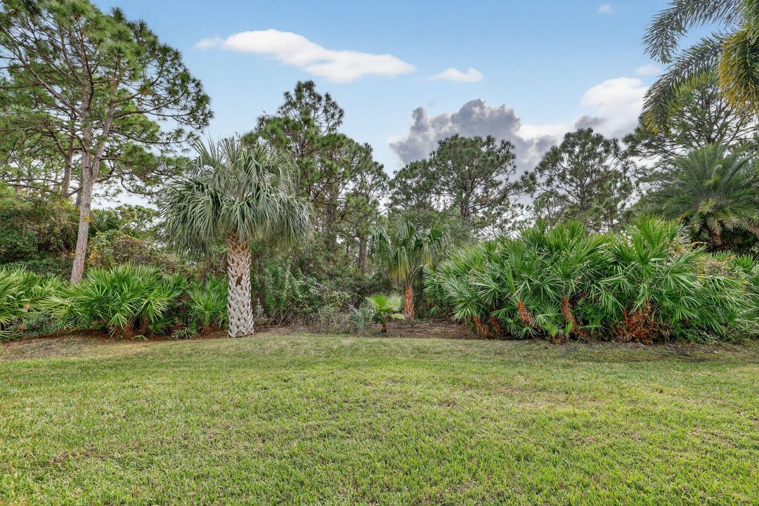 For Sale: $390,000 (3 beds, 2 baths, 1711 Square Feet)