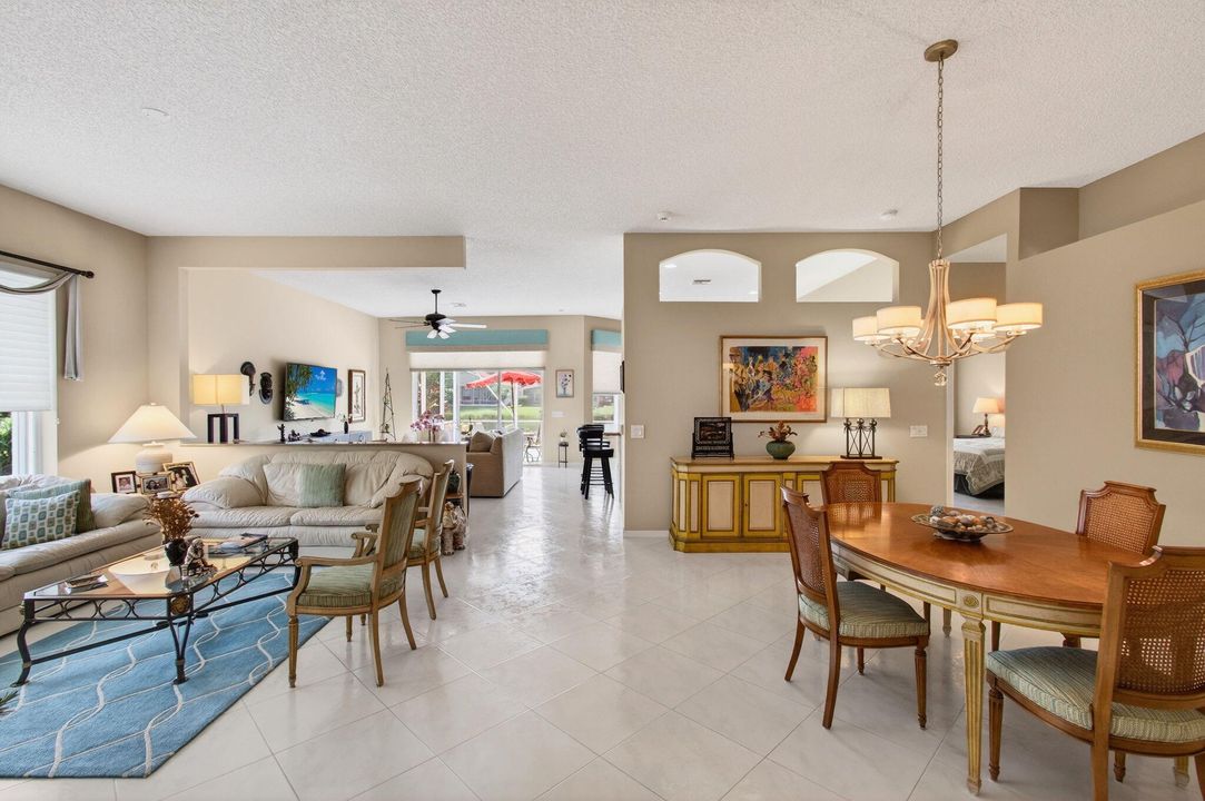 For Sale: $650,000 (3 beds, 2 baths, 2078 Square Feet)