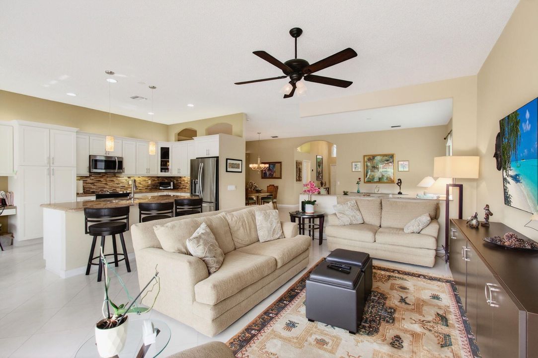 For Sale: $650,000 (3 beds, 2 baths, 2078 Square Feet)