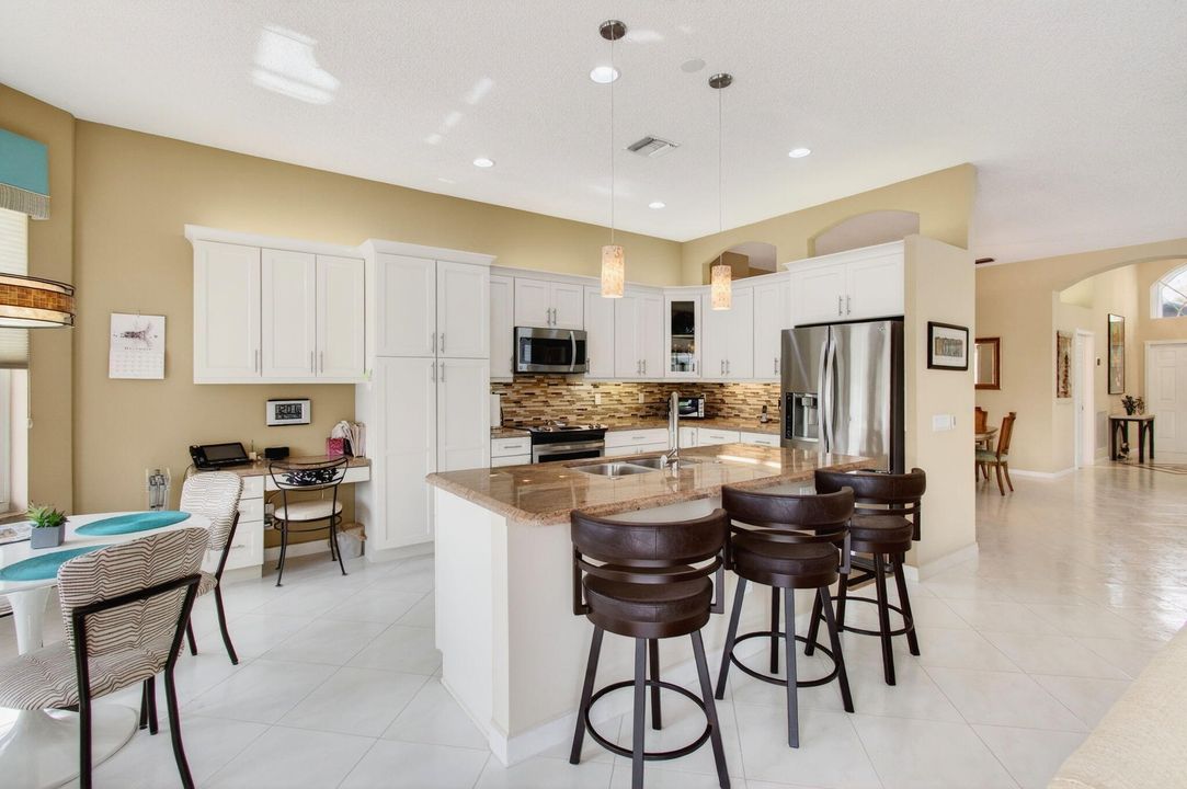 For Sale: $650,000 (3 beds, 2 baths, 2078 Square Feet)