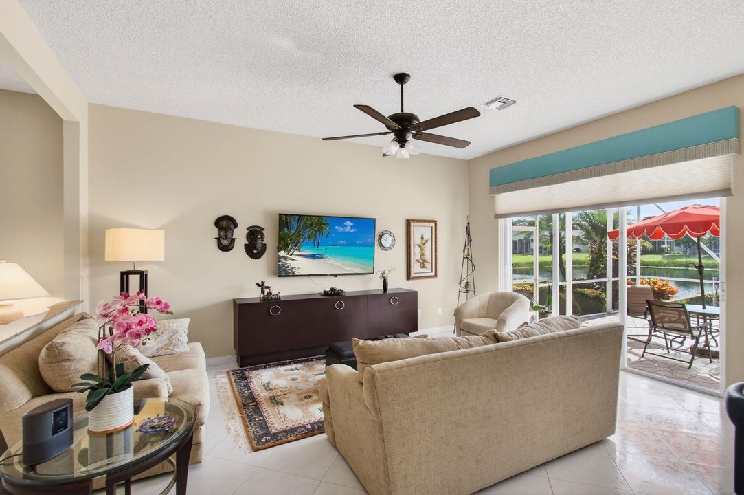 For Sale: $650,000 (3 beds, 2 baths, 2078 Square Feet)