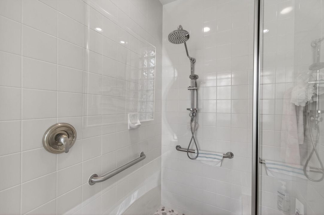 For Sale: $650,000 (3 beds, 2 baths, 2078 Square Feet)