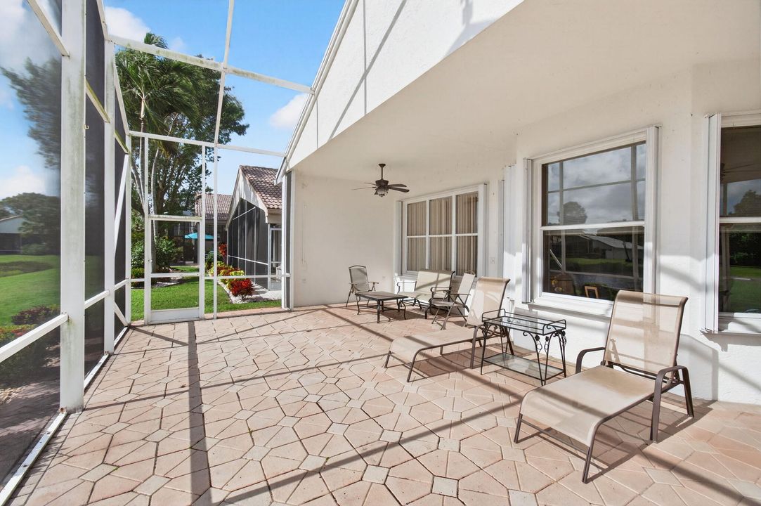 For Sale: $650,000 (3 beds, 2 baths, 2078 Square Feet)