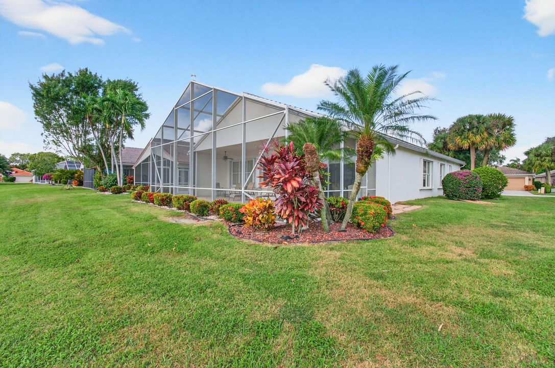 For Sale: $650,000 (3 beds, 2 baths, 2078 Square Feet)