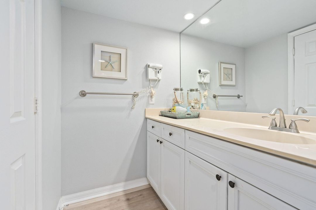 待售: $364,900 (2 贝兹, 2 浴室, 1184 平方英尺)