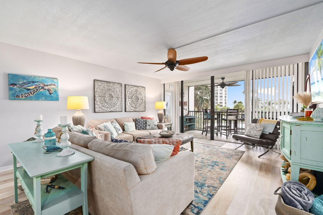 待售: $364,900 (2 贝兹, 2 浴室, 1184 平方英尺)