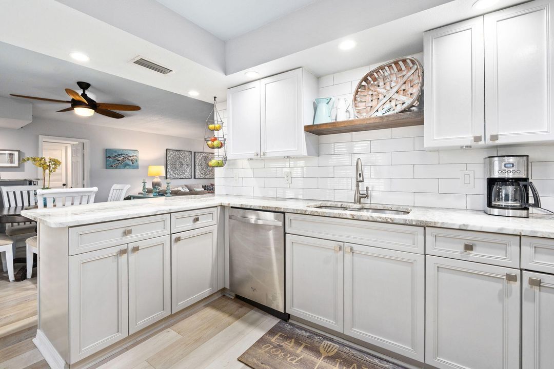 待售: $364,900 (2 贝兹, 2 浴室, 1184 平方英尺)