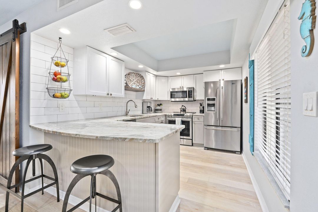 待售: $364,900 (2 贝兹, 2 浴室, 1184 平方英尺)