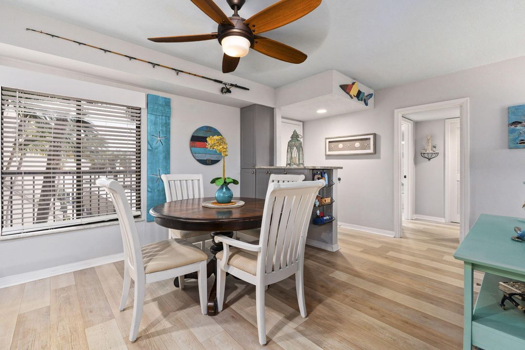 待售: $364,900 (2 贝兹, 2 浴室, 1184 平方英尺)