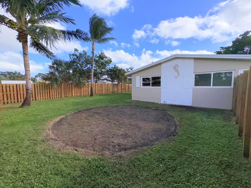 For Rent: $3,500 (4 beds, 2 baths, 1330 Square Feet)