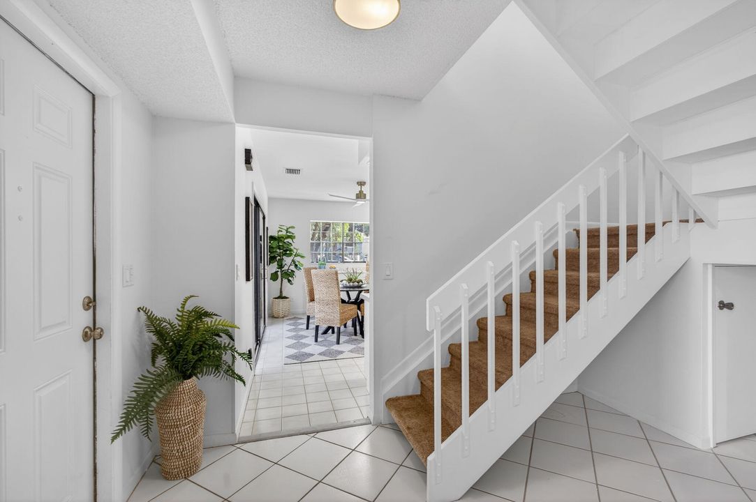 For Sale: $419,000 (3 beds, 3 baths, 1532 Square Feet)