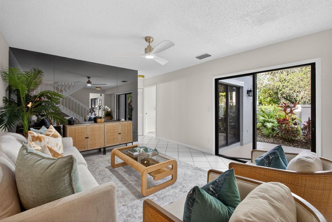 For Sale: $419,000 (3 beds, 3 baths, 1532 Square Feet)