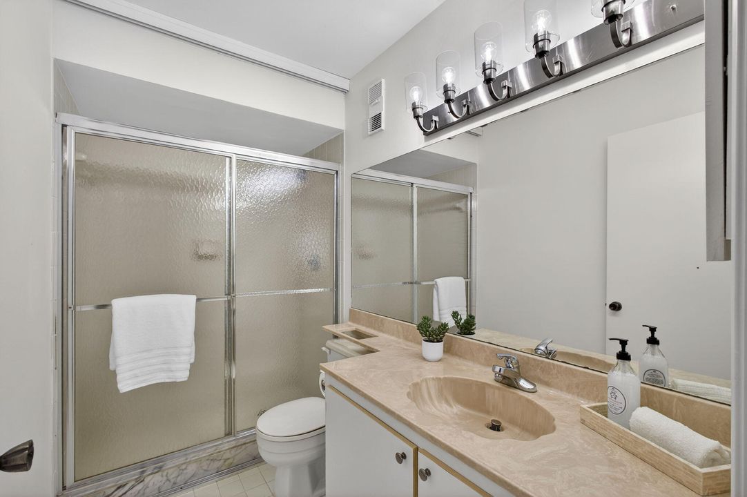 For Sale: $419,000 (3 beds, 3 baths, 1532 Square Feet)