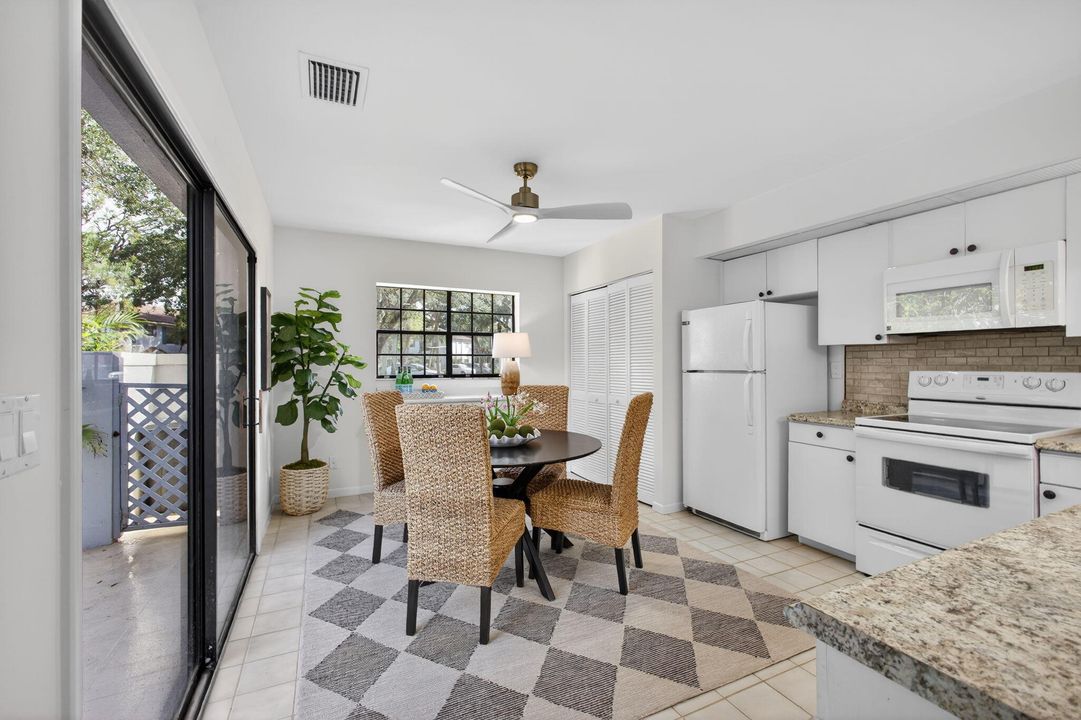 For Sale: $419,000 (3 beds, 3 baths, 1532 Square Feet)