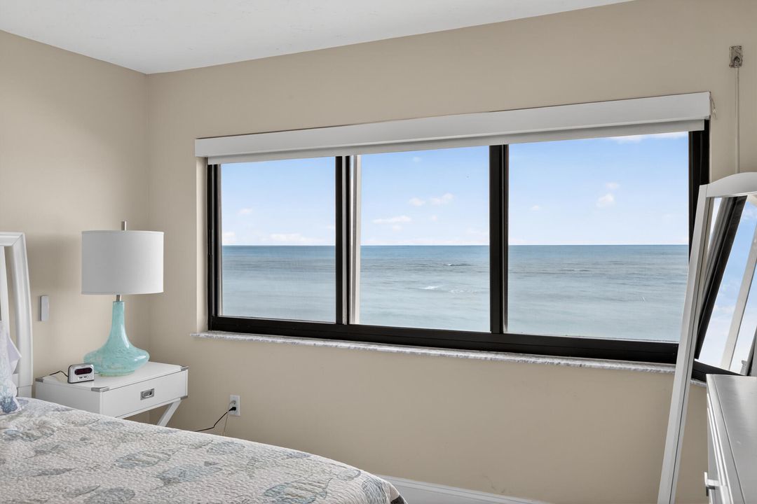 For Sale: $379,000 (2 beds, 2 baths, 1053 Square Feet)