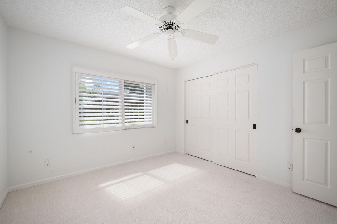 For Sale: $525,000 (2 beds, 2 baths, 1100 Square Feet)