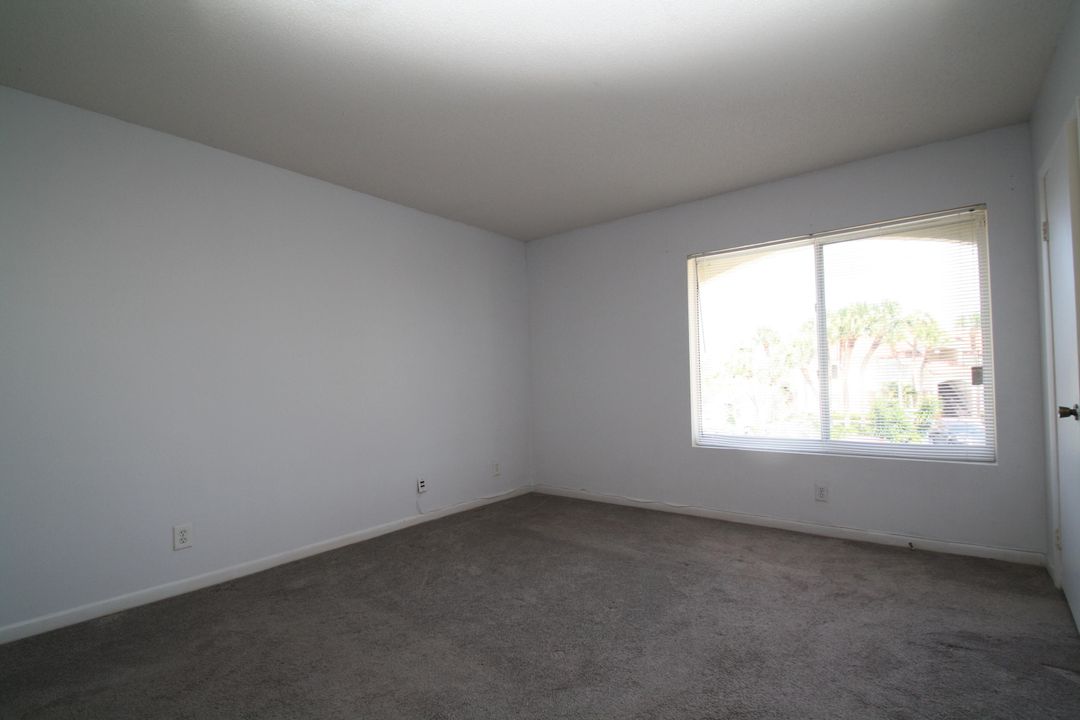 出租: $1,900 (2 贝兹, 2 浴室, 1104 平方英尺)