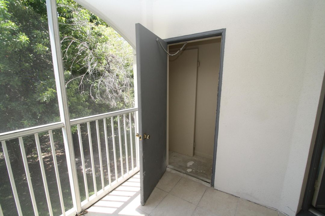 出租: $1,900 (2 贝兹, 2 浴室, 1104 平方英尺)