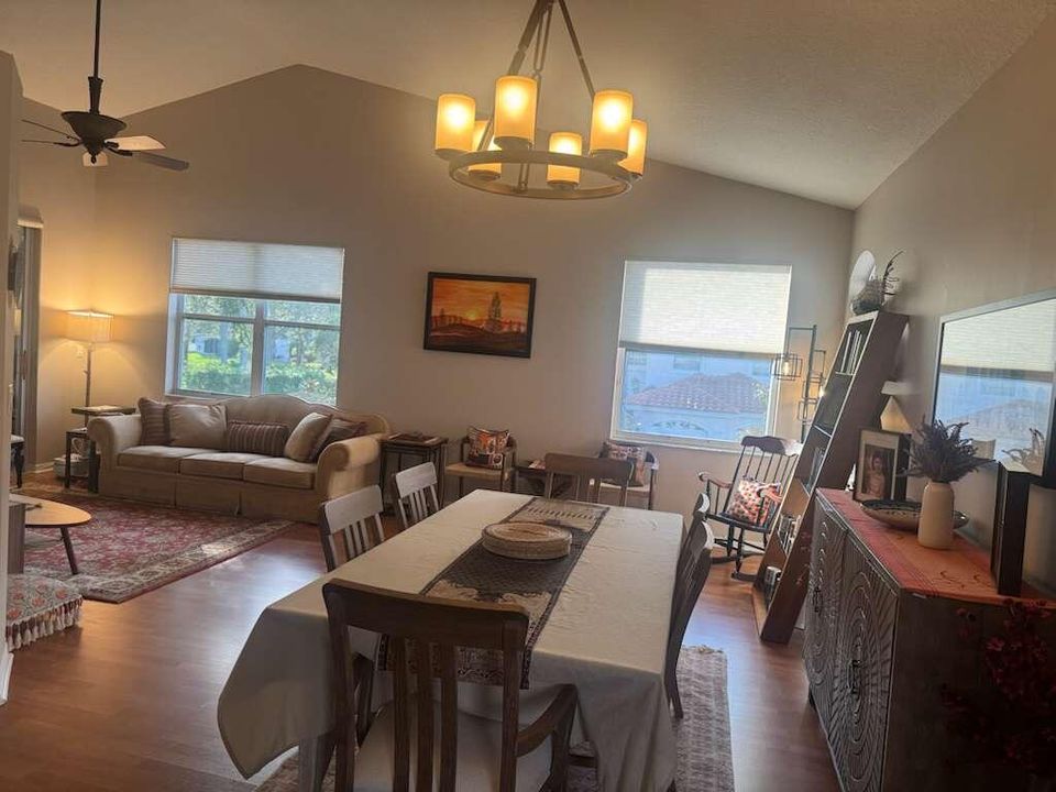 For Sale: $490,000 (3 beds, 2 baths, 1778 Square Feet)