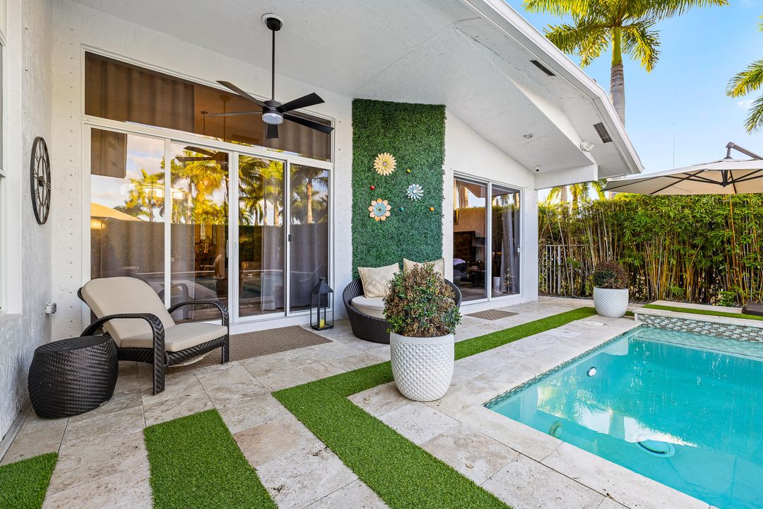 En Venta: $1,549,000 (5 camas, 3 baños, 2992 Pies cuadrados)