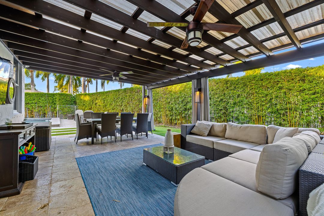 En Venta: $1,549,000 (5 camas, 3 baños, 2992 Pies cuadrados)