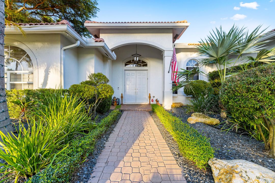 En Venta: $1,549,000 (5 camas, 3 baños, 2992 Pies cuadrados)