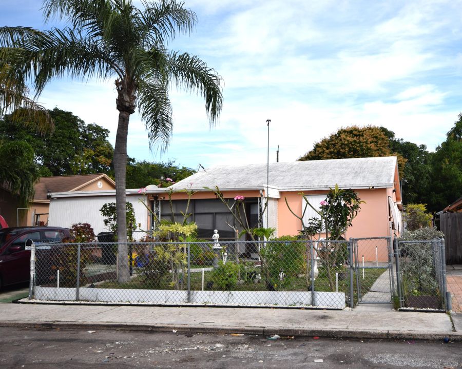 For Sale: $395,000 (0 beds, 0 baths, 1978 Square Feet)