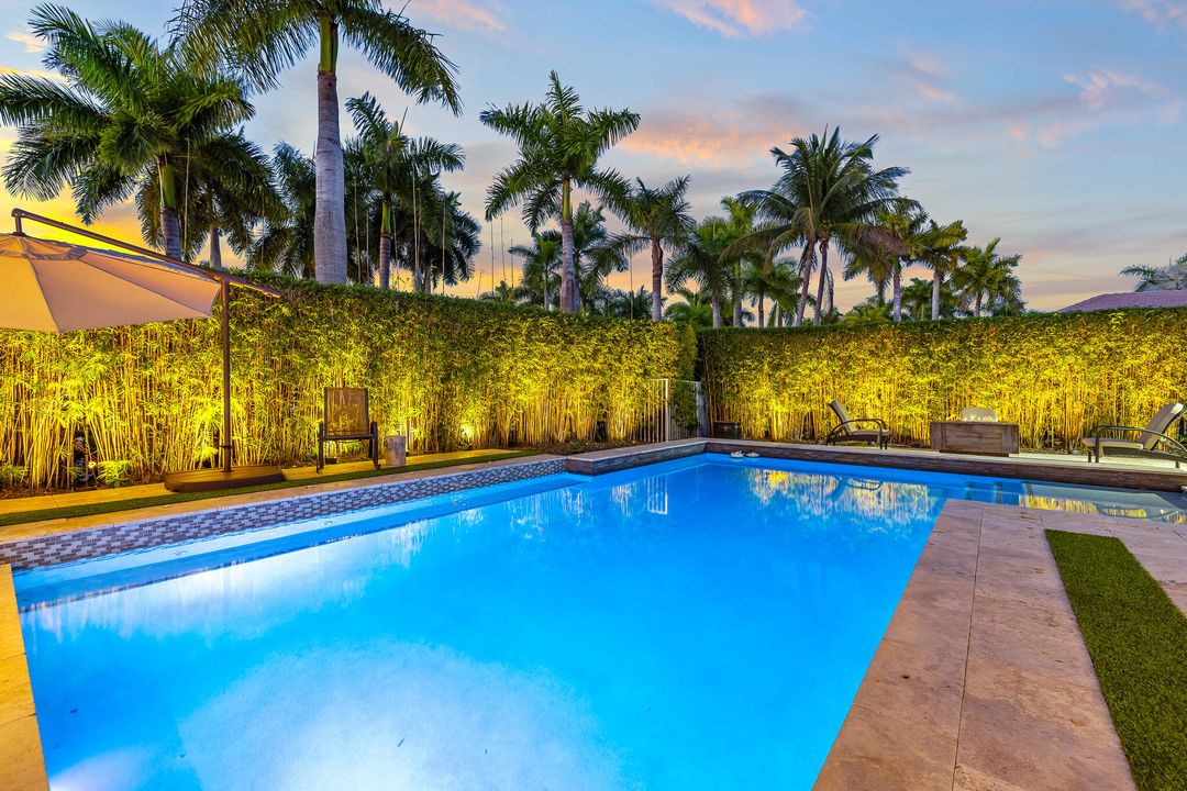 En Venta: $1,549,000 (5 camas, 3 baños, 2992 Pies cuadrados)