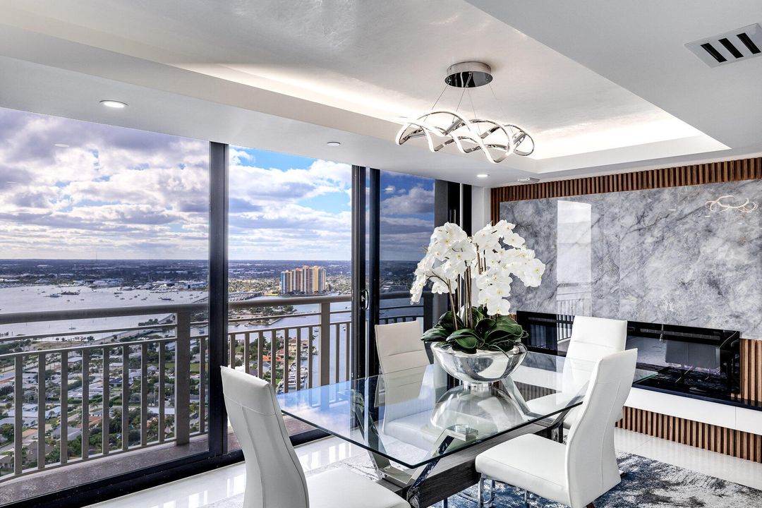 For Sale: $1,600,000 (2 beds, 2 baths, 1529 Square Feet)