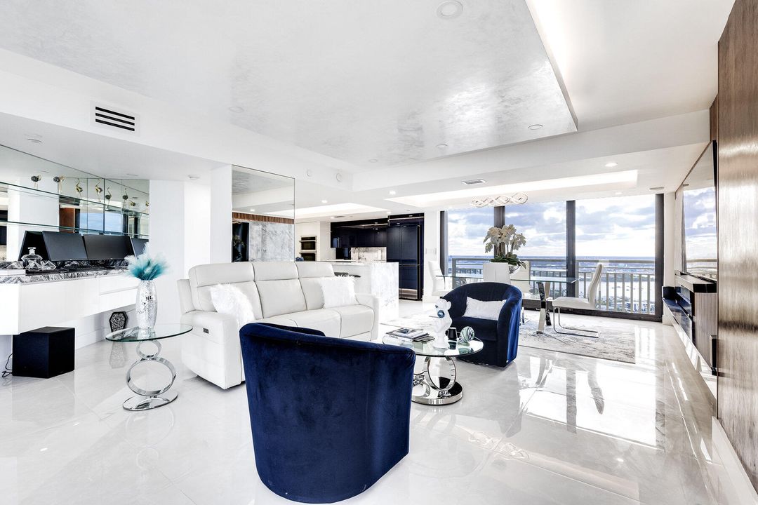 For Sale: $1,600,000 (2 beds, 2 baths, 1529 Square Feet)